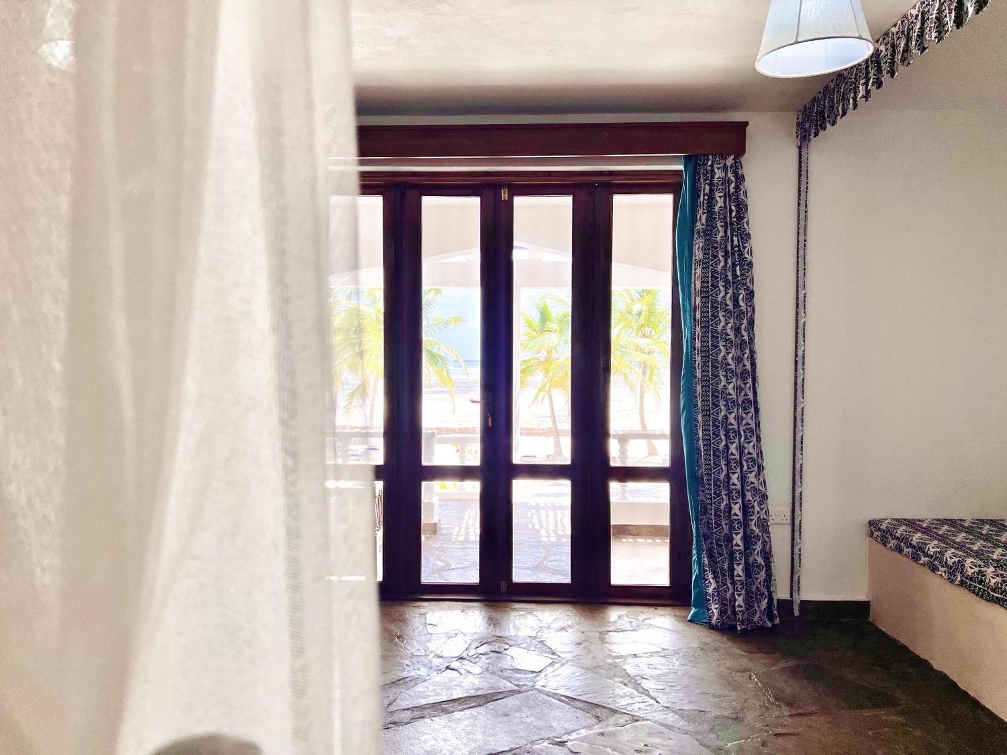 Jacaranda Beach Resort واتامو المظهر الخارجي الصورة